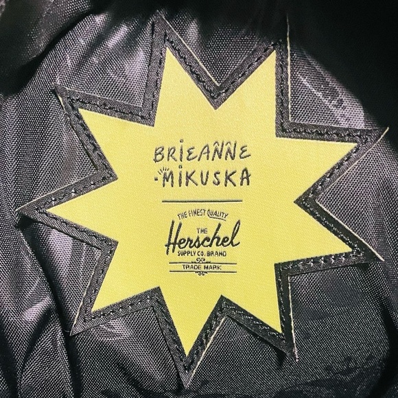 Herschel Supply Company Brieanne Mikuska collab - Picture 4 of 4